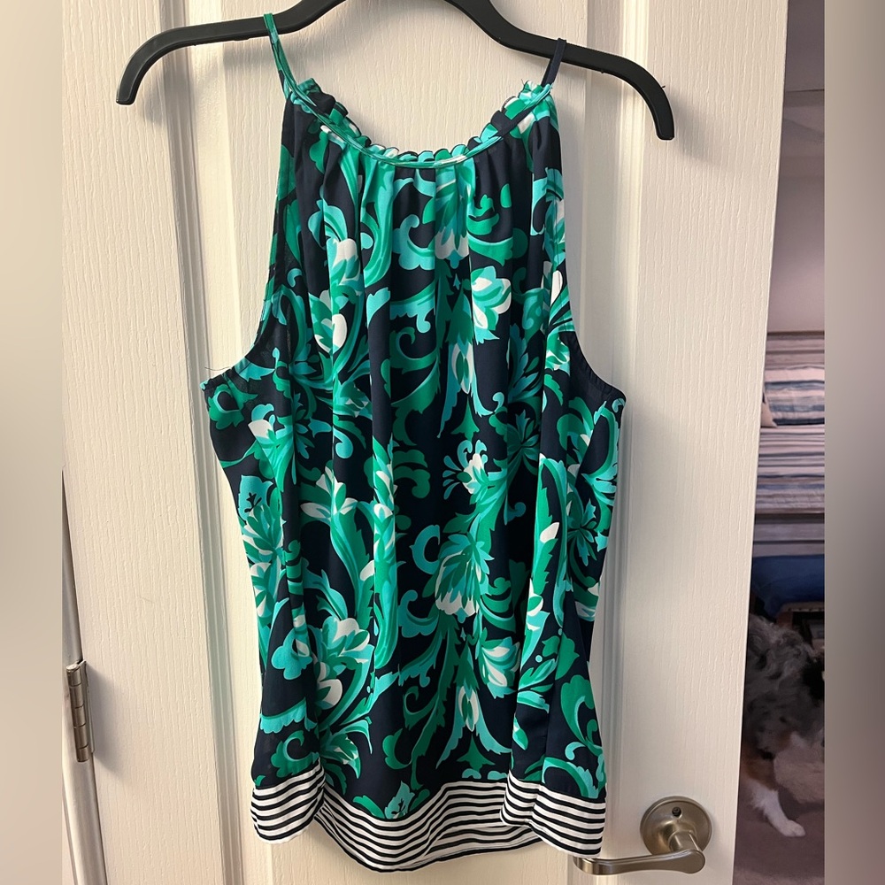 Beautiful 7th Ave NY Sleeveless Blouse